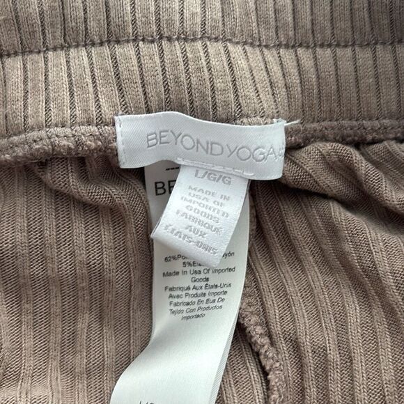 Beyond Yoga well traveled wide leg pants size large - Picture 3 of 3